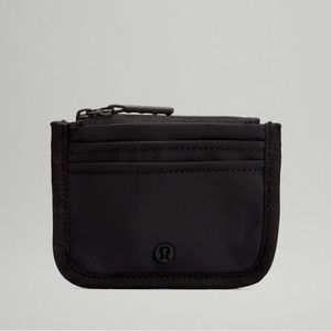 True identity card case